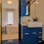 Comfortable Close To Sea *
