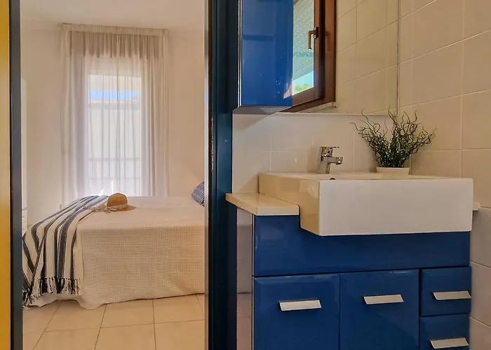 Comfortable Close To Sea *